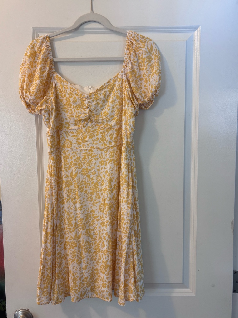 Altar'd State Yellow & White Floral Puff-Sleeve Midi Dress